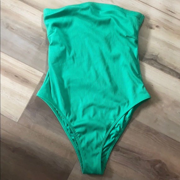 To small. - Picture 1 of 1